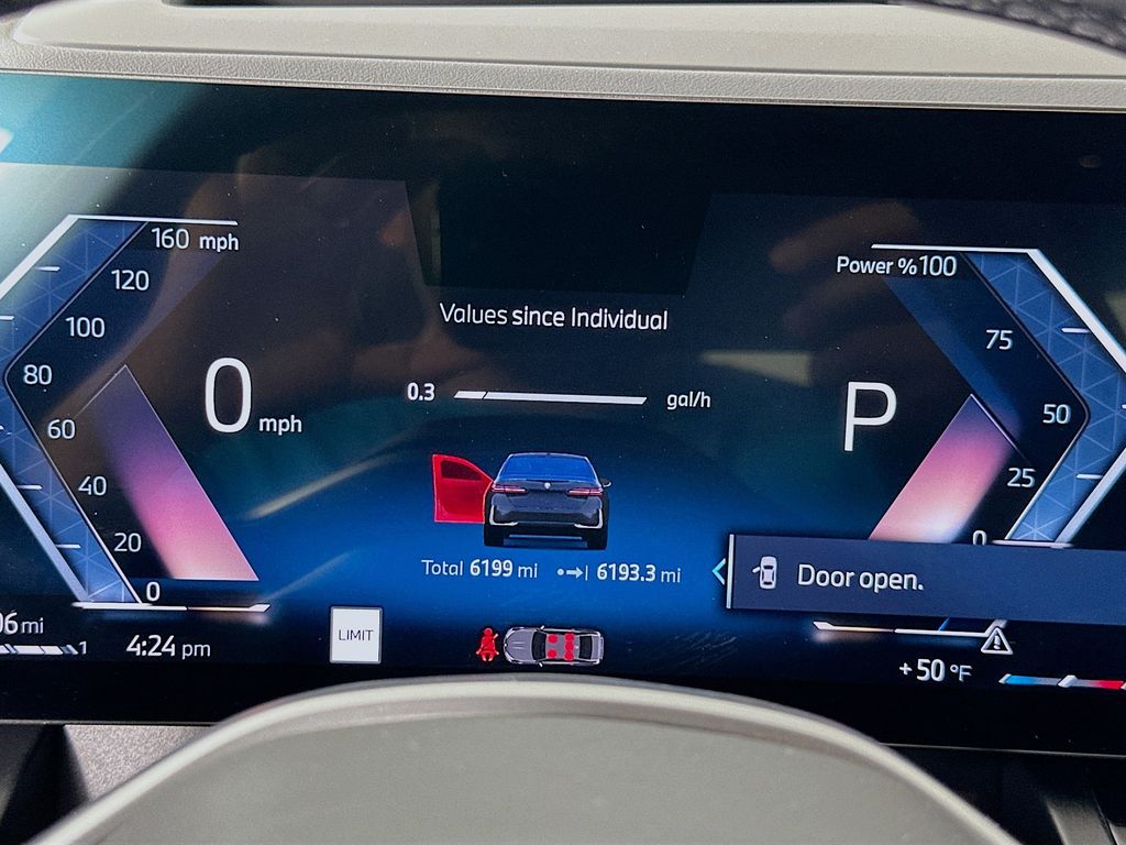 Thumbnail: 2025 BMW 5 Series - 12