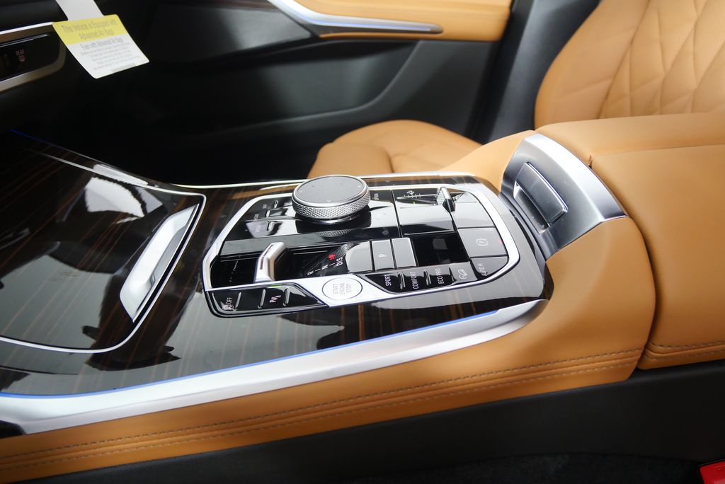 2026 BMW X7 xDrive40i 23