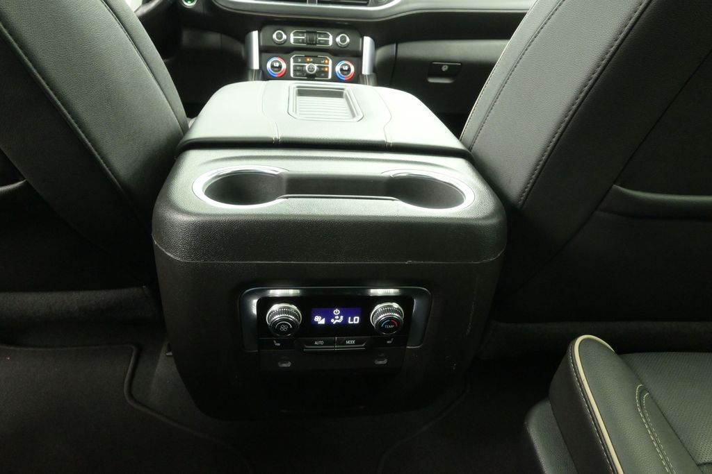 2022 GMC Yukon SLT - Photo 13