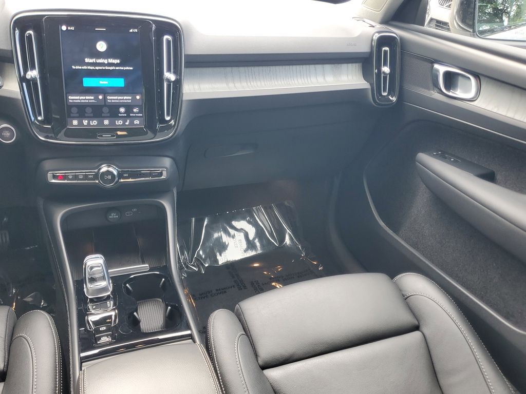 used 2024 Volvo XC40 car, priced at $27,899