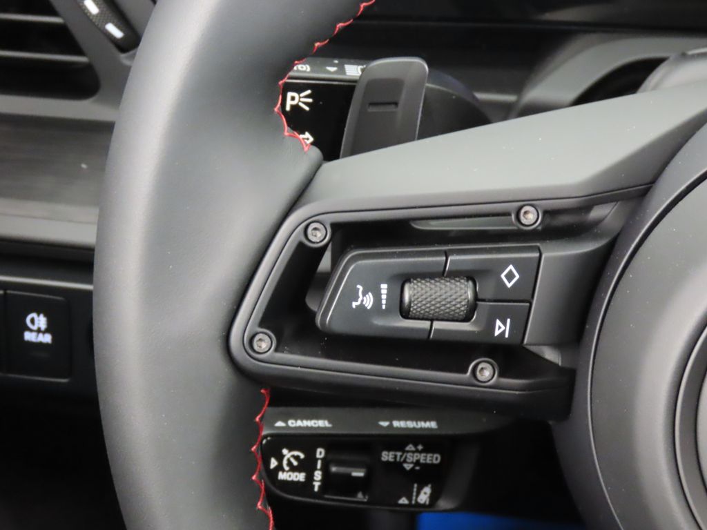 Thumbnail: 2026 Porsche 911 - 20