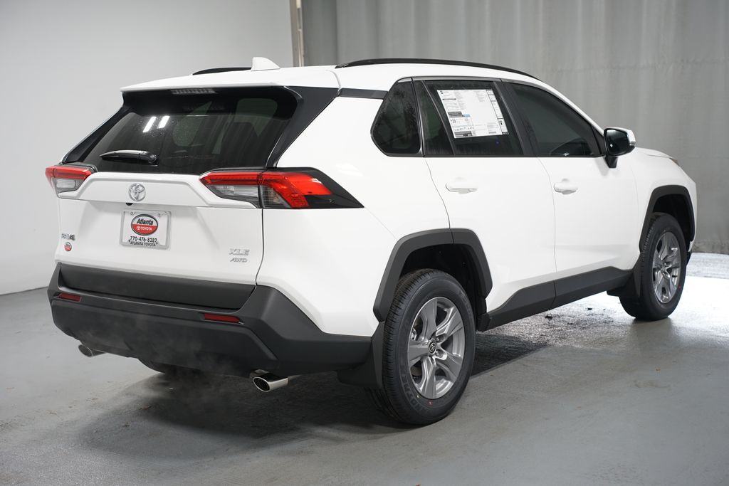 Thumbnail: 2025 Toyota RAV4 - 8