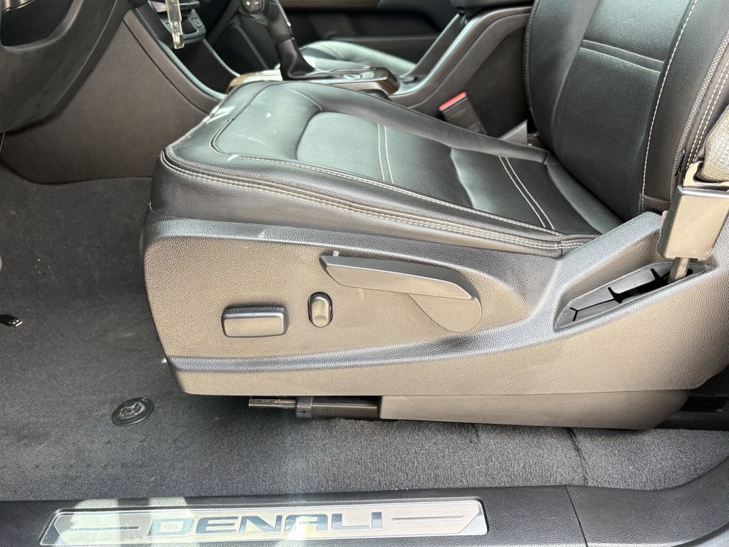 2019 GMC Canyon Denali Gray at Baytown Hyundai