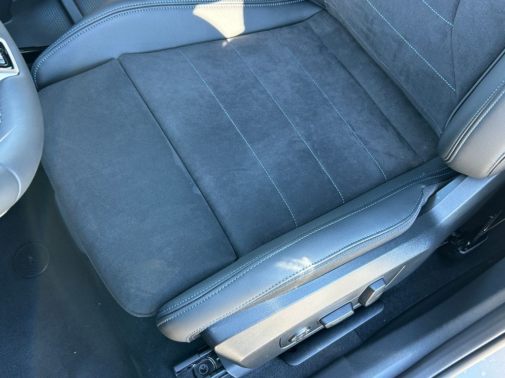 Thumbnail: 2025 BMW X2 - 15