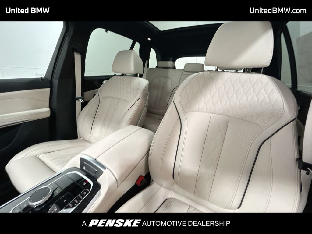 Thumbnail: 2026 BMW X5 - 13