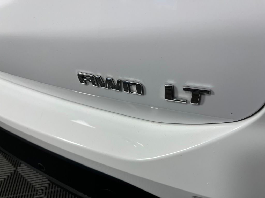 Thumbnail: 2024 Chevrolet Equinox - 3