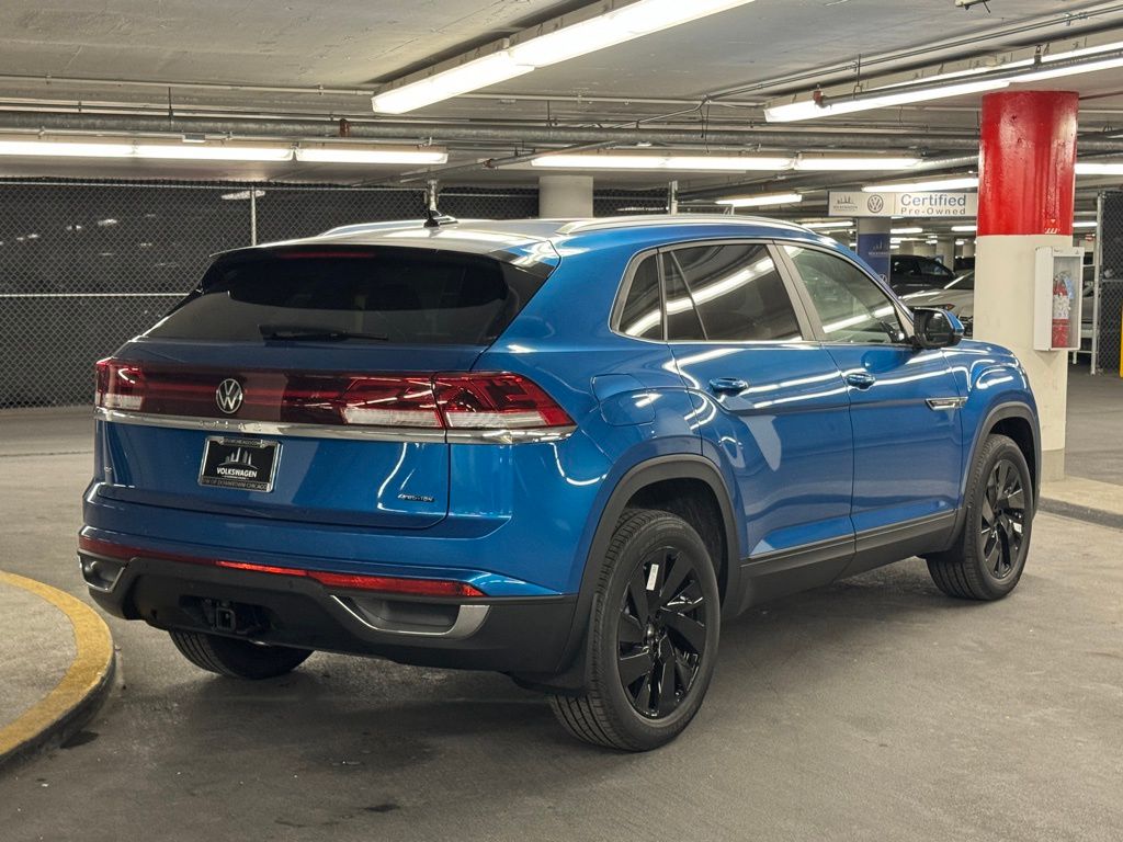 2024 Volkswagen Atlas Cross Sport 2.0T SE w/Technology 6