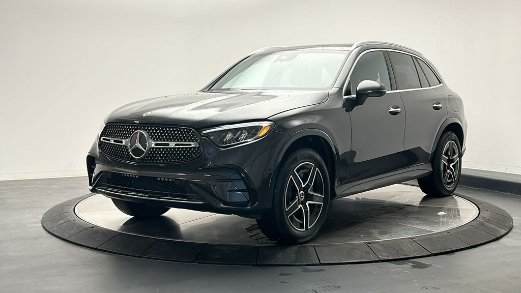 2025 Mercedes-Benz GLC 350 3