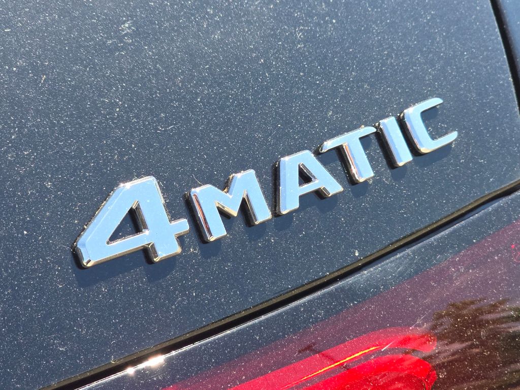 New 2026 Black Mercedes-Benz GLC 300 image 6