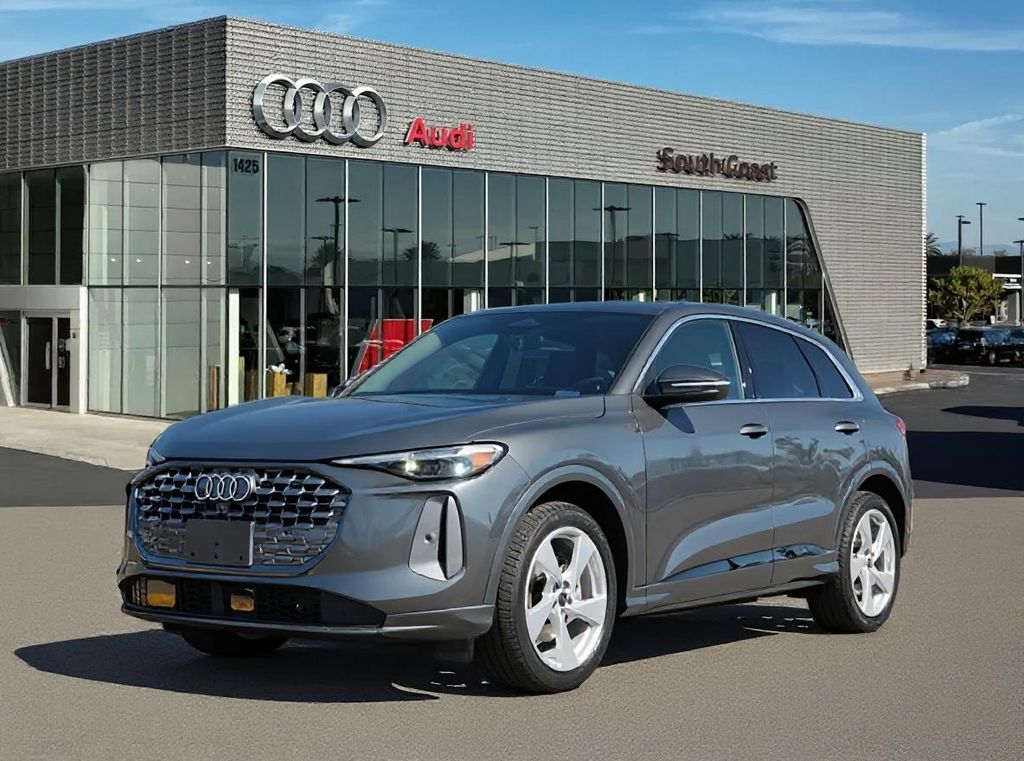 Thumbnail: 2025 Audi Q5 - 1