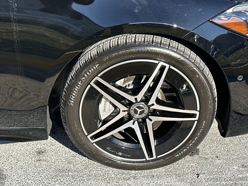 Thumbnail: 2025 Mercedes-Benz C-Class - 17