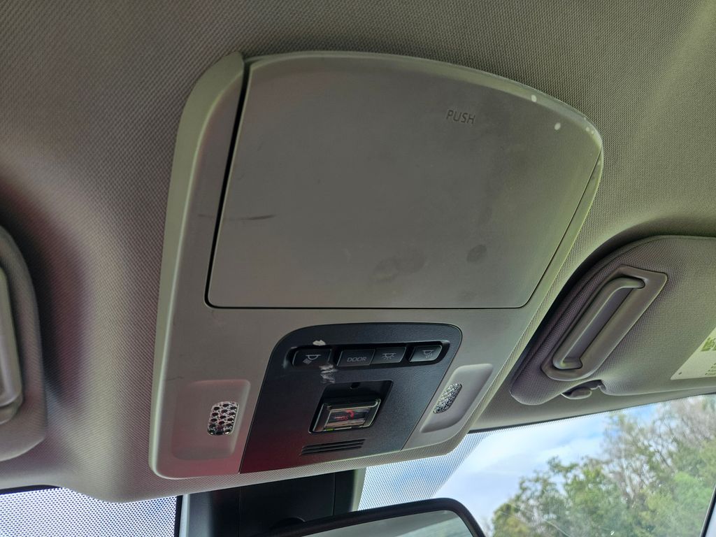 Thumbnail: 2023 Toyota Camry - 31