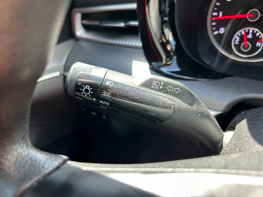 Thumbnail: 2021 Kia K5 - 21