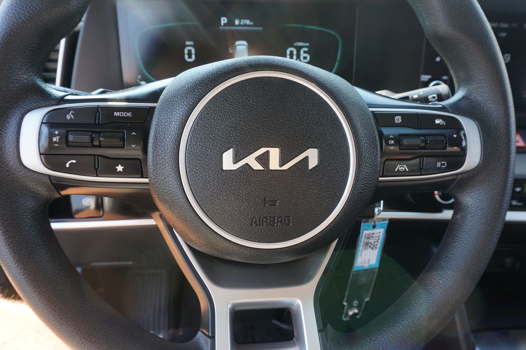 2023 Kia Sportage LX 17