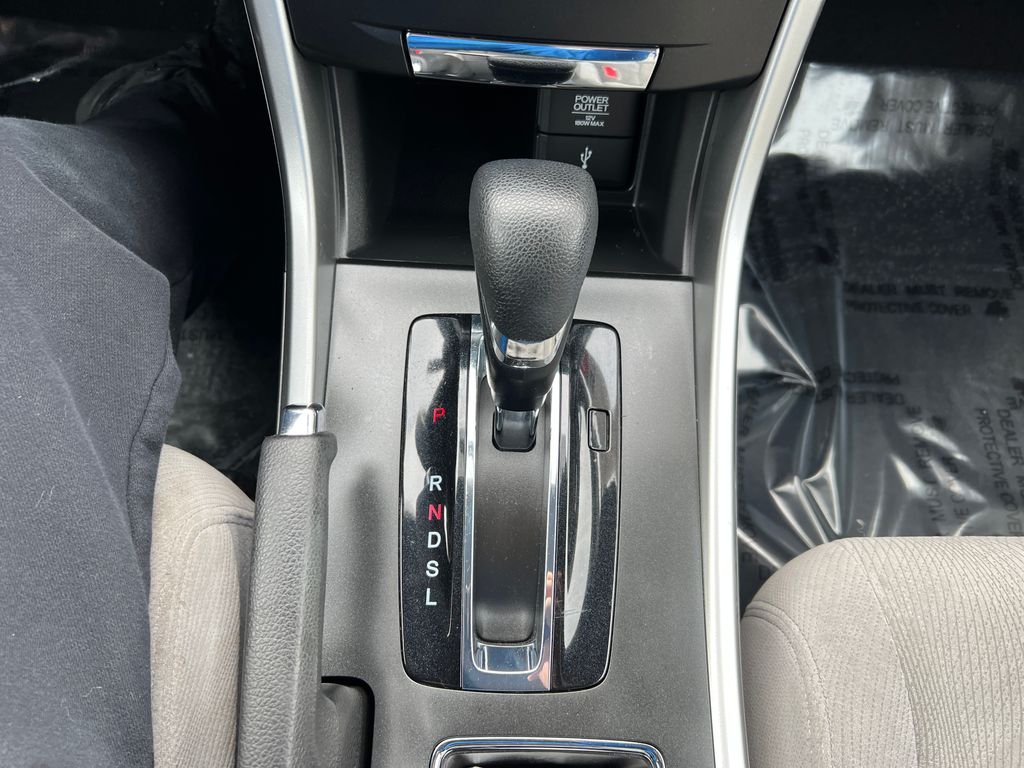 Thumbnail: 2013 Honda Accord - 28