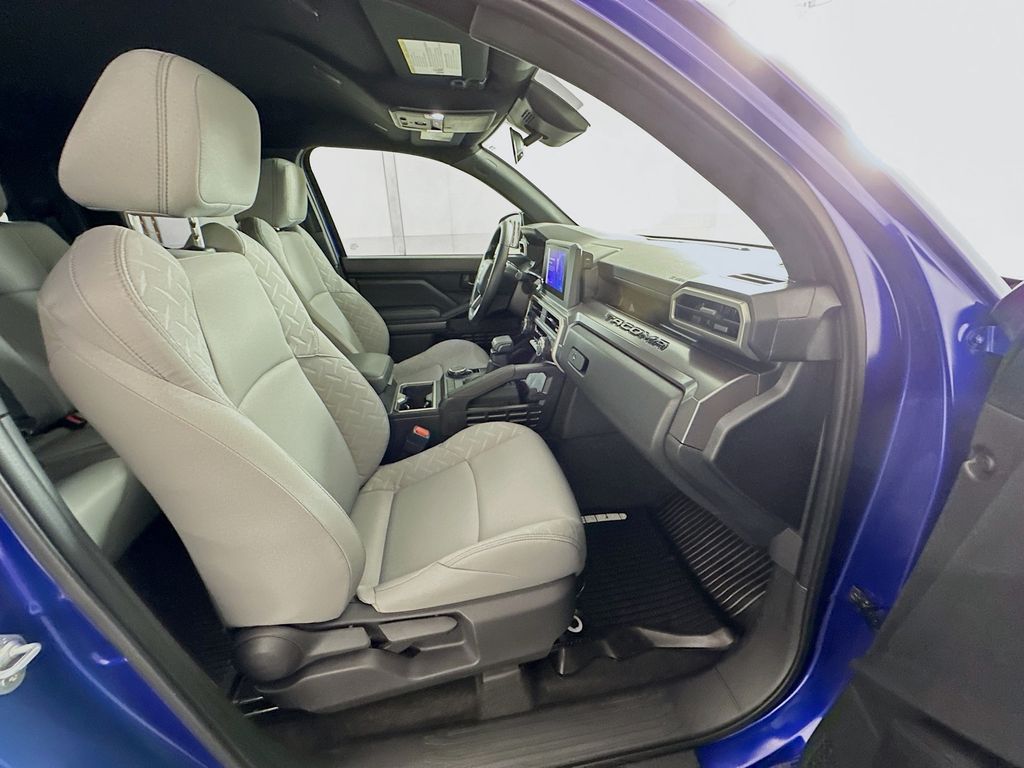 Thumbnail: 2025 Toyota Tacoma - 27