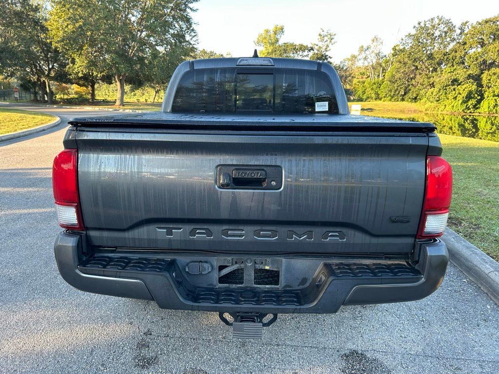 Thumbnail: 2022 Toyota Tacoma - 4