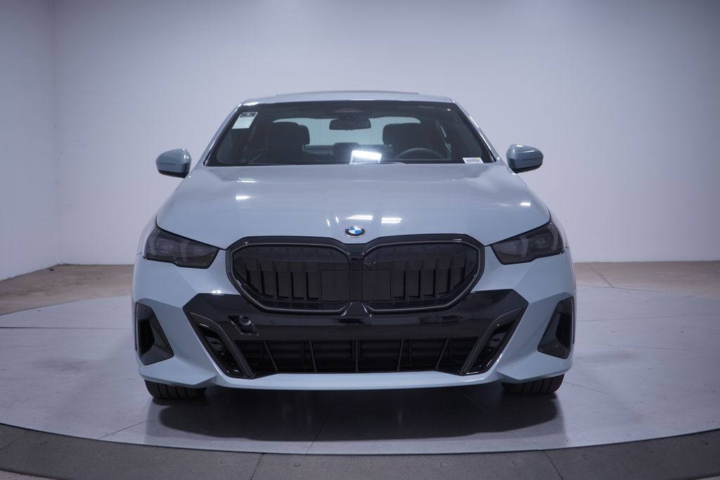 Thumbnail: 2026 BMW 5 Series - 4