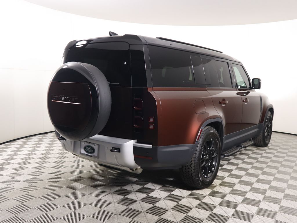 Thumbnail: 2025 Land Rover Defender - 5