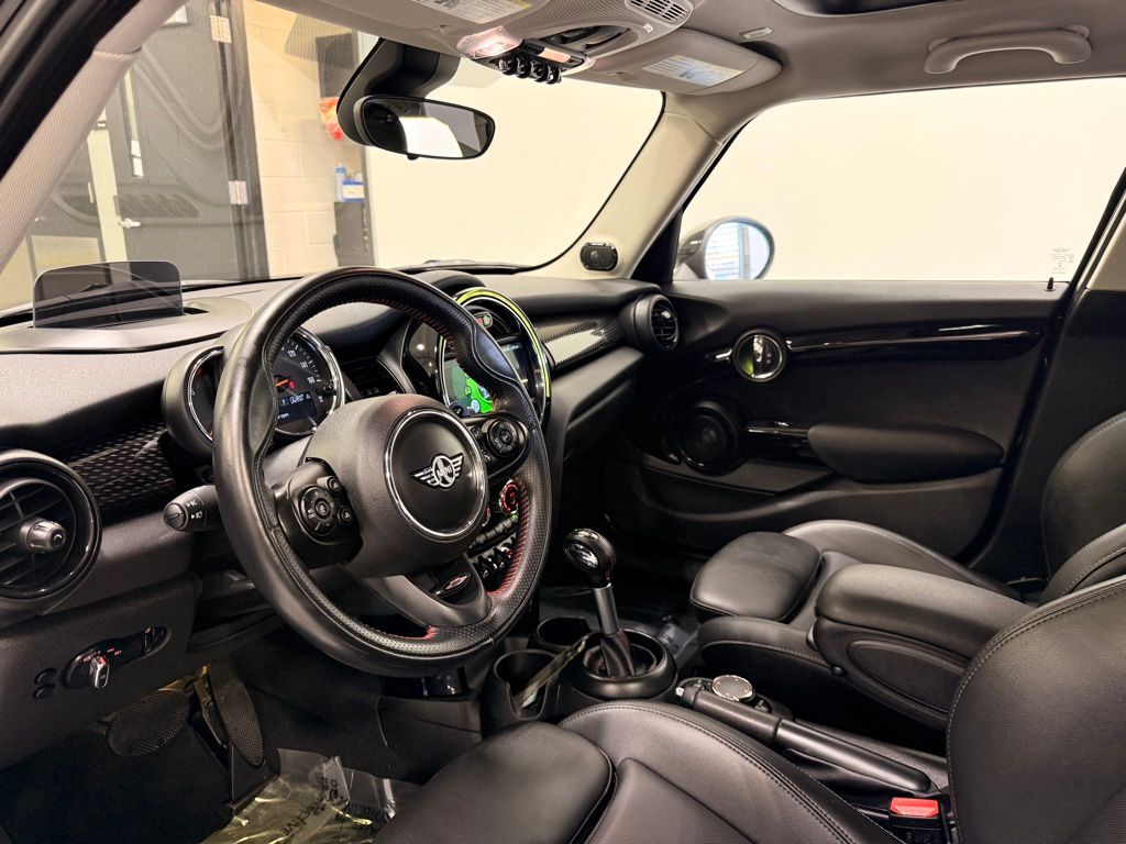 Thumbnail: 2019 MINI Cooper - 7