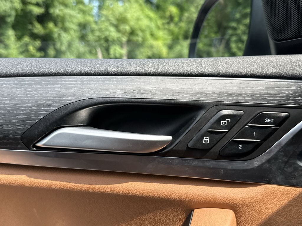 Thumbnail: 2023 BMW X3 - 3