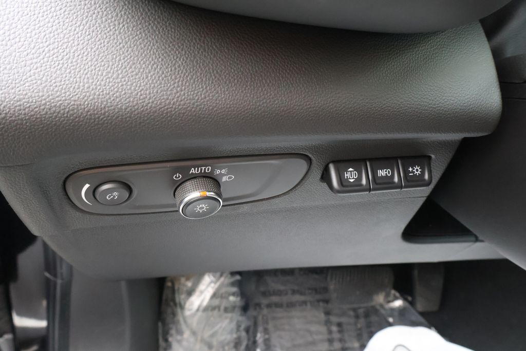 Thumbnail: 2023 Buick Envision - 15