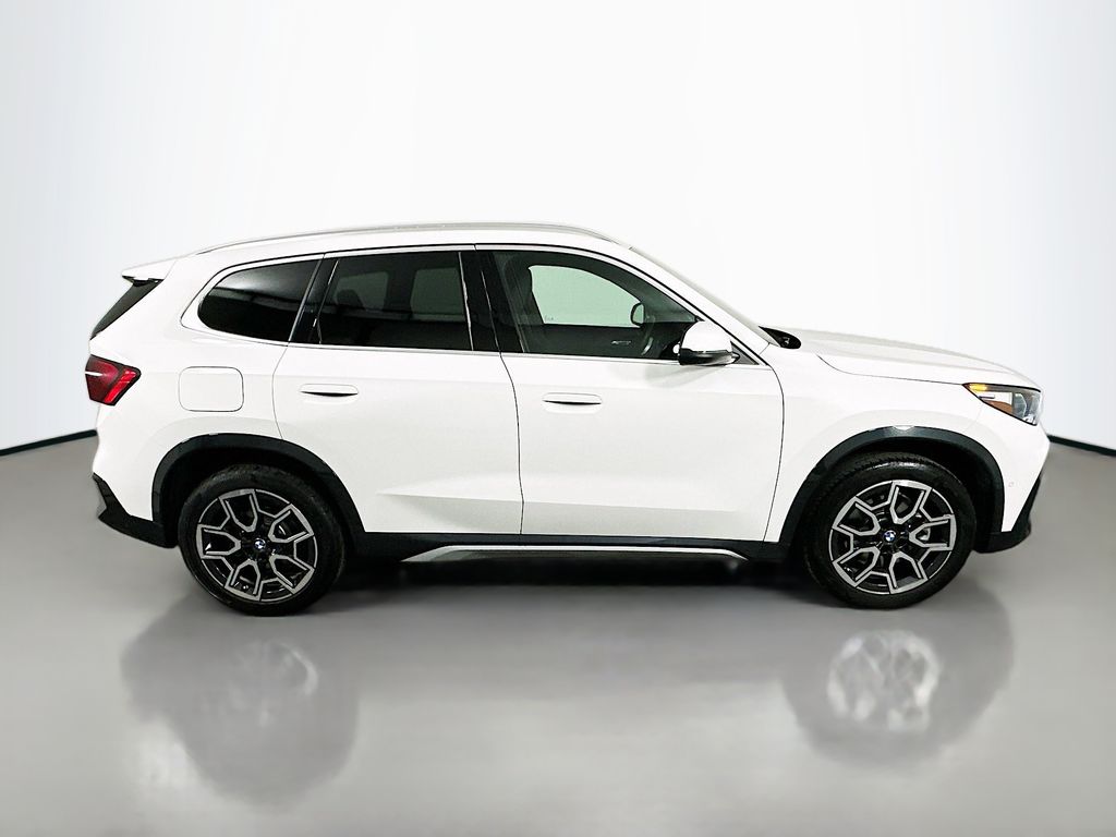 Thumbnail: 2025 BMW X1 - 4