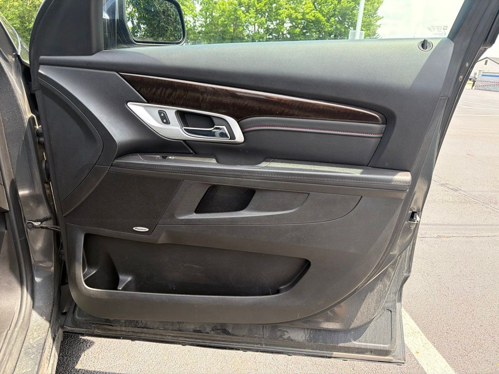 Thumbnail: 2017 GMC Terrain - 25