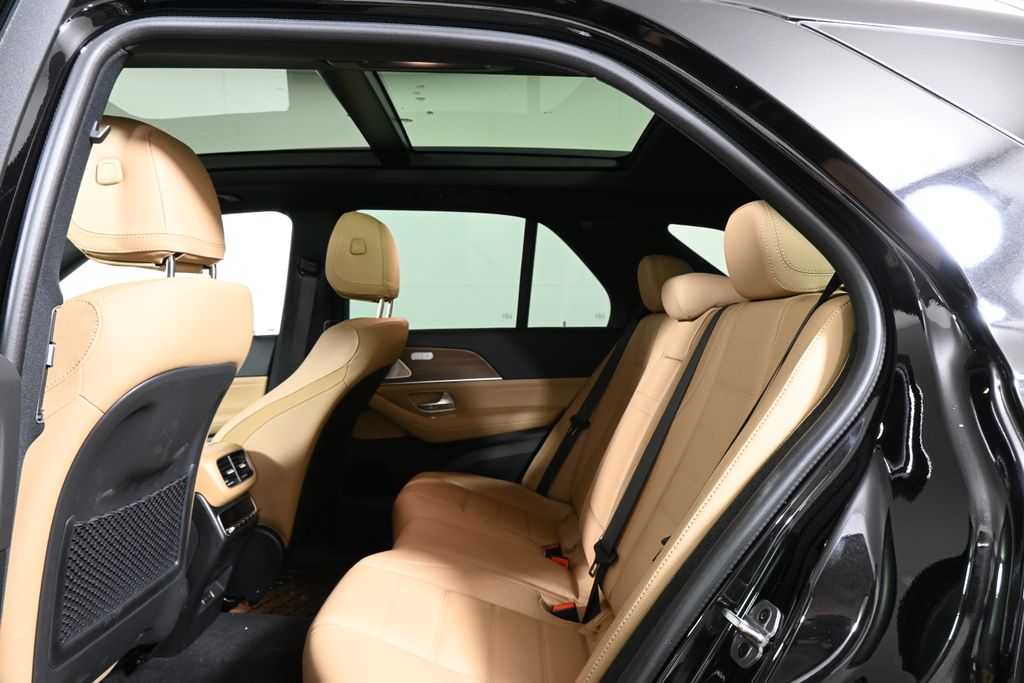 Thumbnail: 2025 Mercedes-Benz GLE - 7