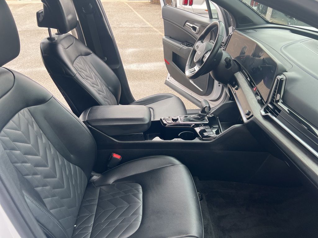 2023 Kia Sportage X-Line photo