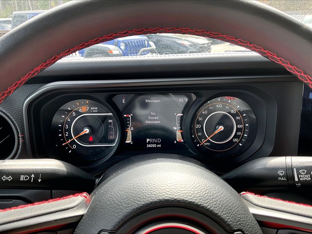 2024 Jeep Wrangler — photo 14
