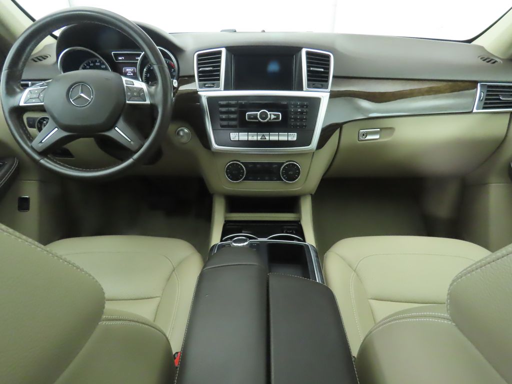 Thumbnail: 2015 Mercedes-Benz M-Class - 13