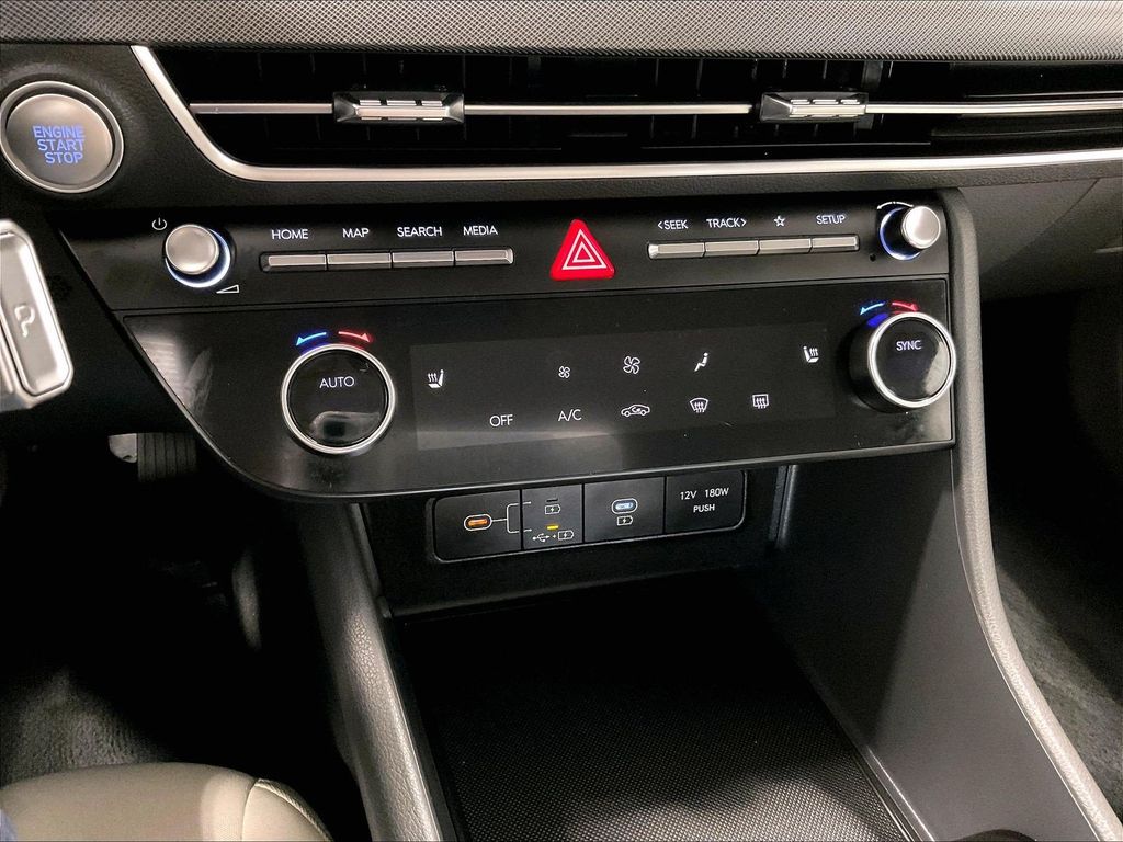 2025 Hyundai Sonata — photo 25