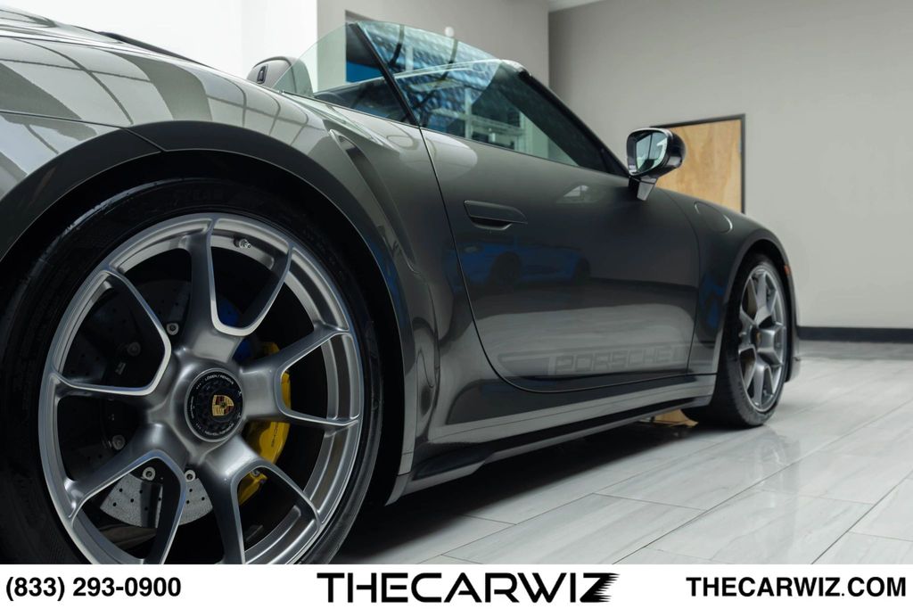 2023 Porsche 911