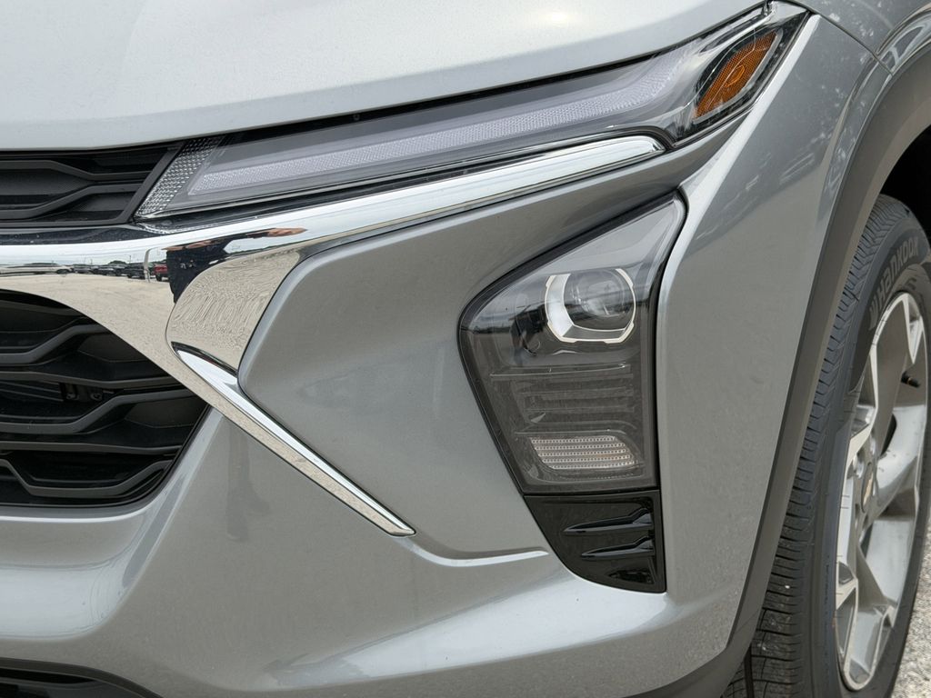 new 2026 Chevrolet Trax car, priced at $21,495