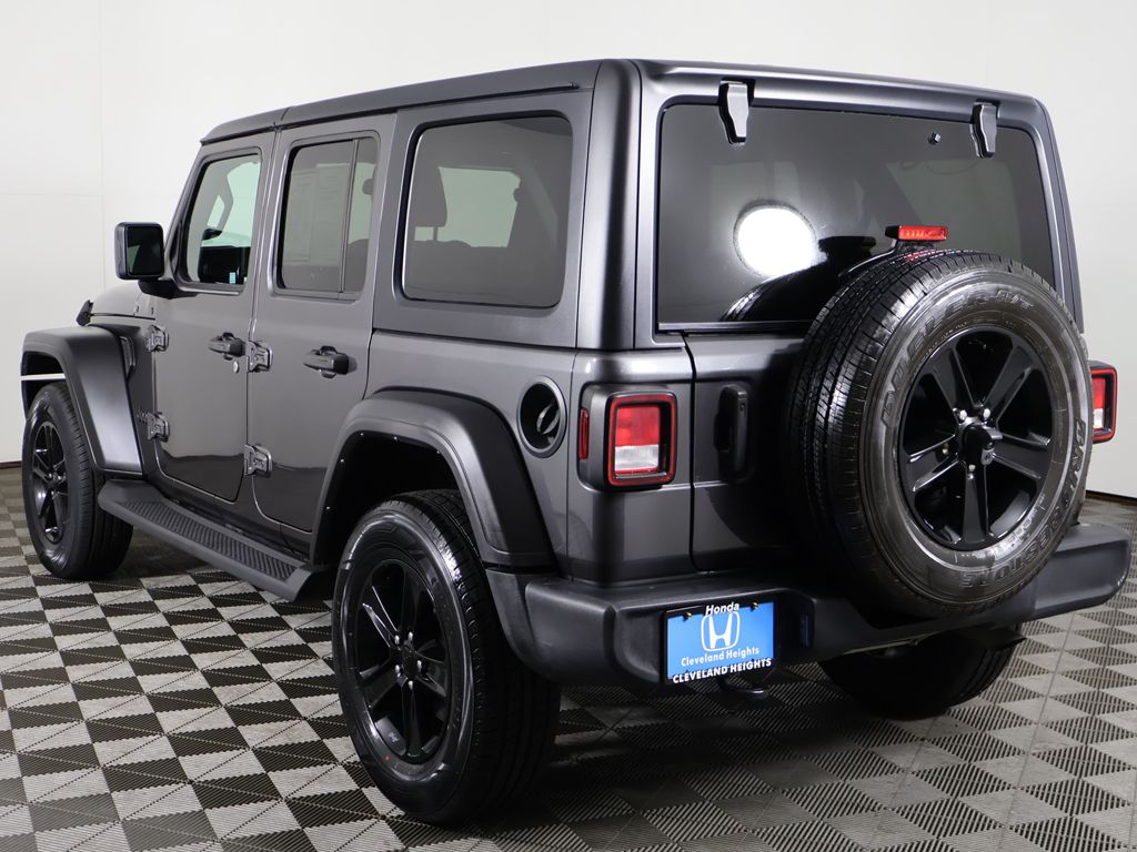 Used 2023 Gray Jeep Altitude image 7