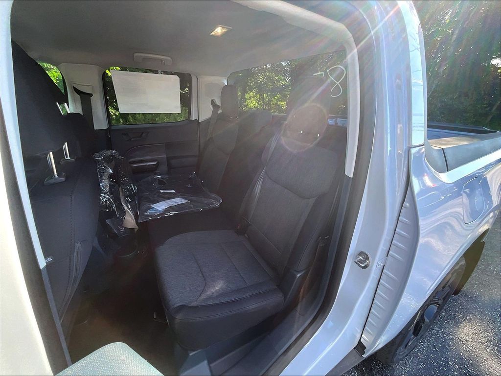 2026 Ford Maverick — photo 11