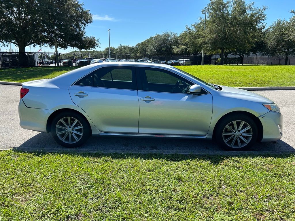 Thumbnail: 2012 Toyota Camry - 6