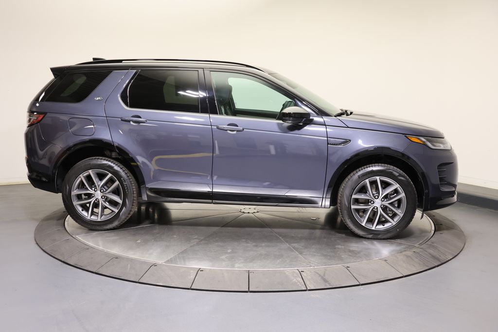 Thumbnail: 2026 Land Rover Discovery Sport - 6