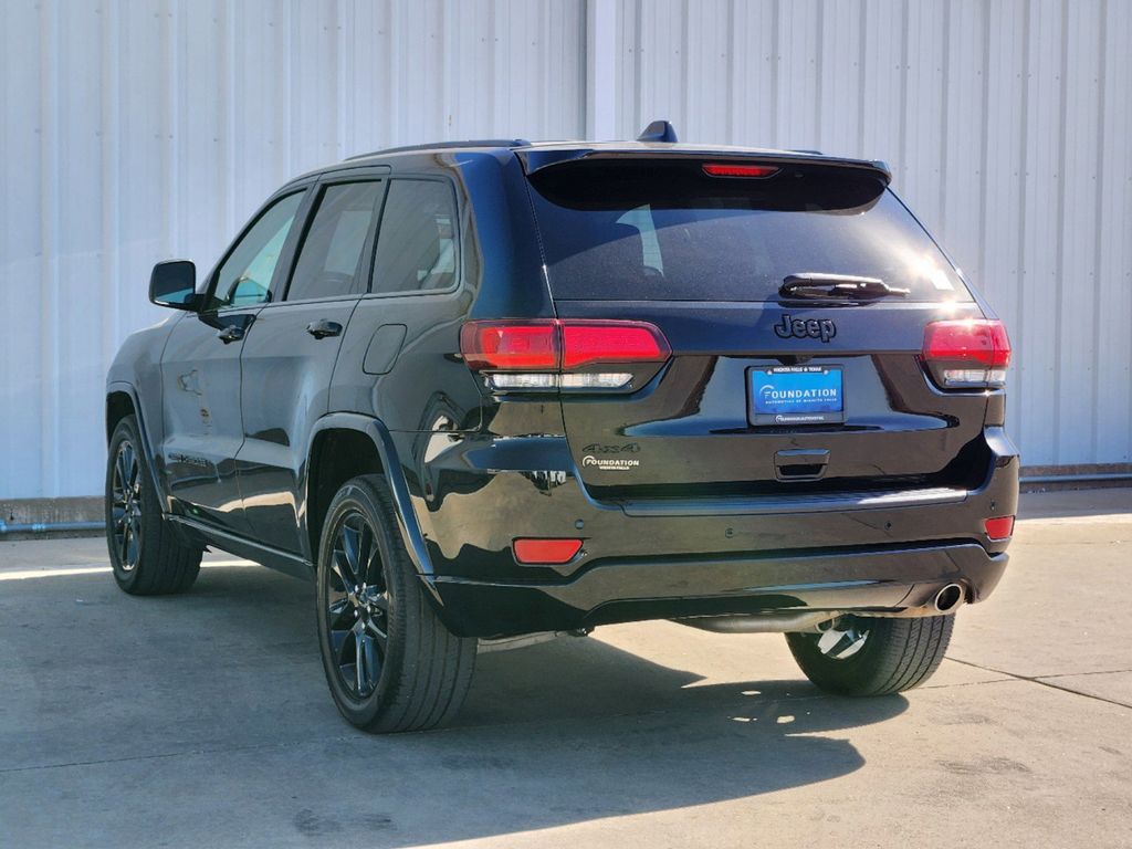 2021 Jeep Grand Cherokee Laredo X 5