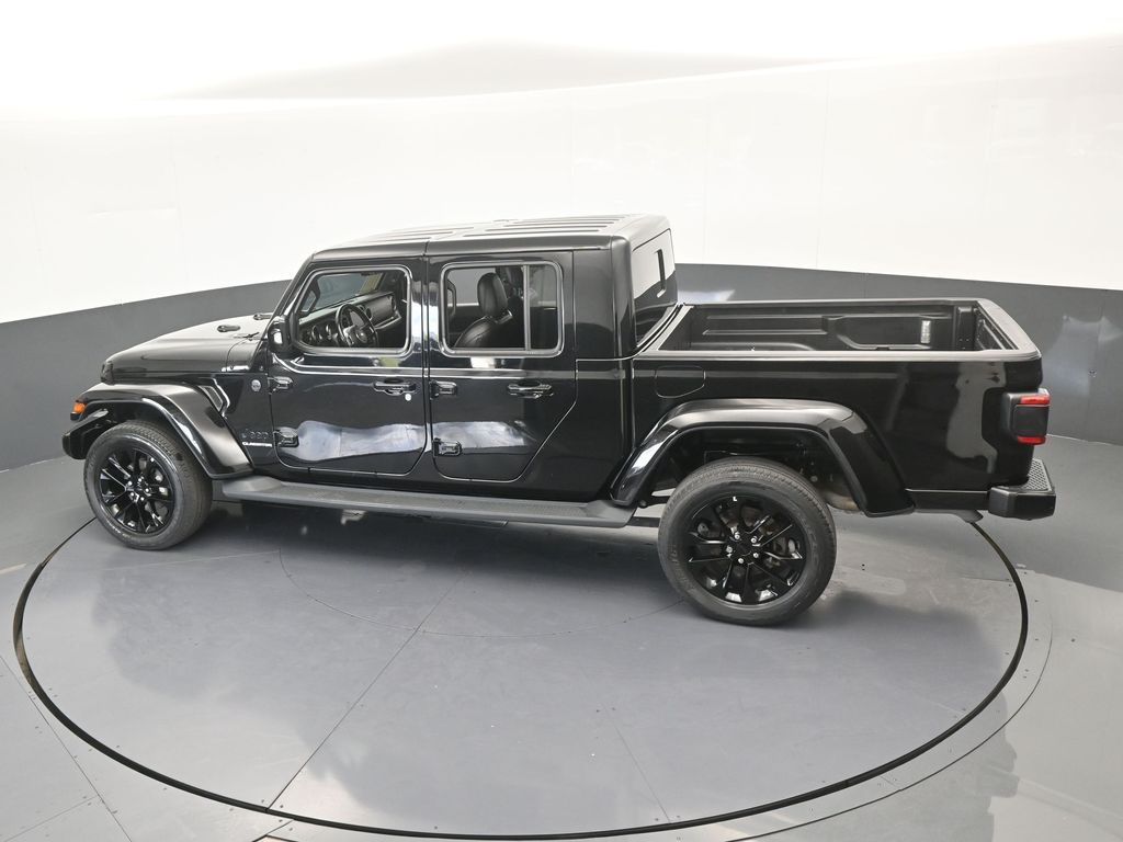 Used 2022 Black Clearcoat Jeep High Altitude image 45