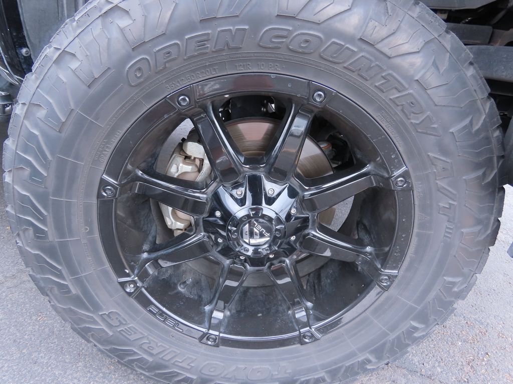 2021 Nissan Titan Platinum Reserve 17