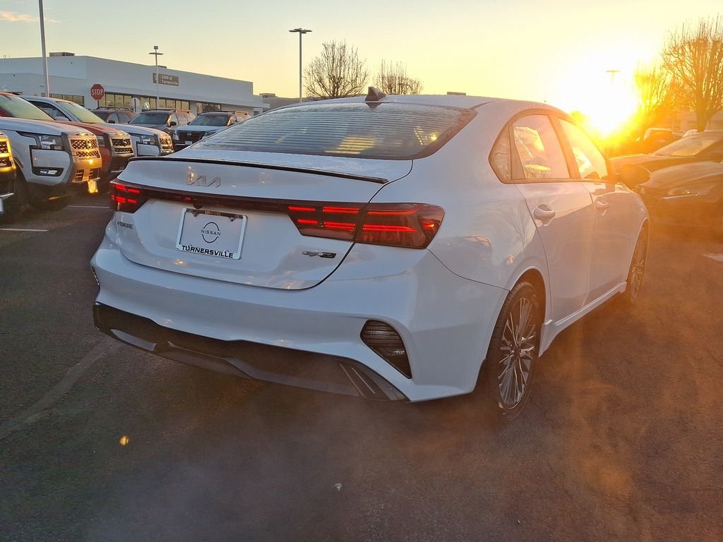 2022 Kia Forte GT-Line 6