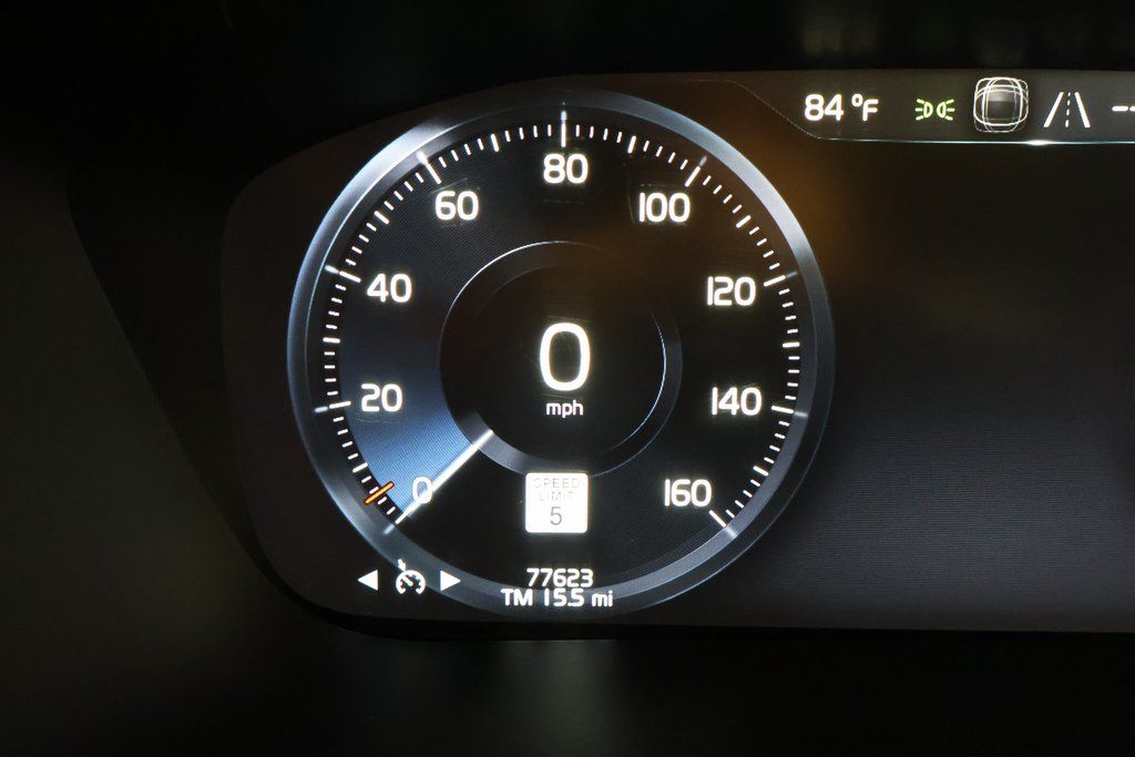 Thumbnail: 2019 Volvo XC60 - 17