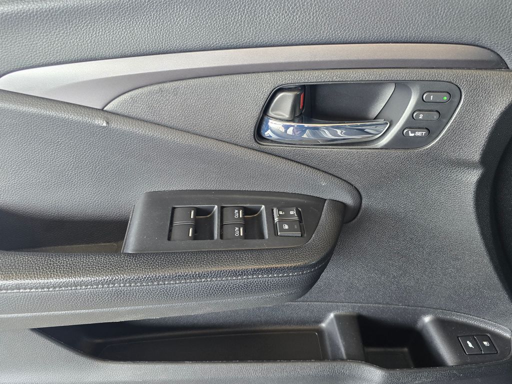 Thumbnail: 2021 Honda Pilot - 22