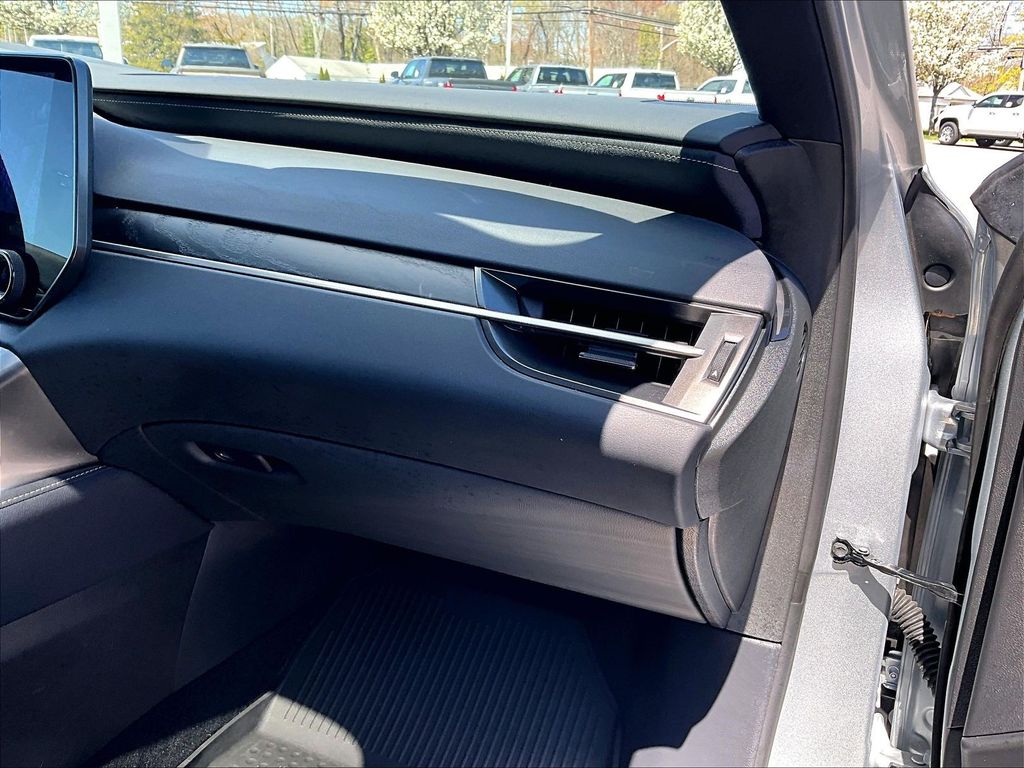 2025 Lexus RX — photo 13