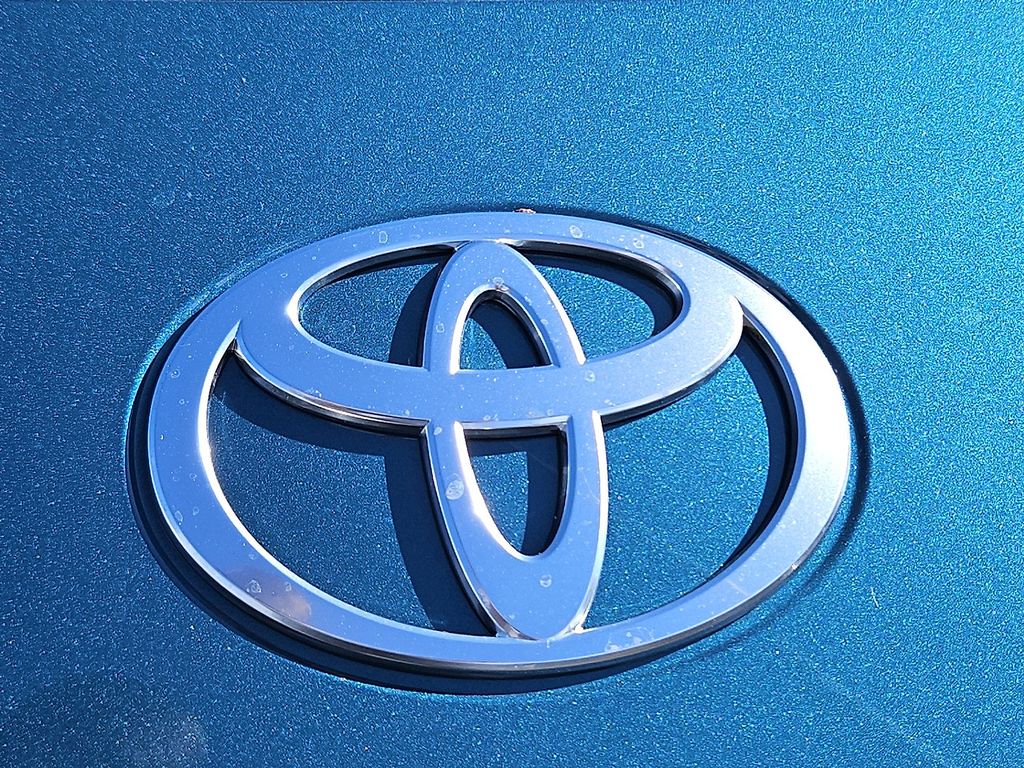 Thumbnail: 2026 Toyota Camry - 20