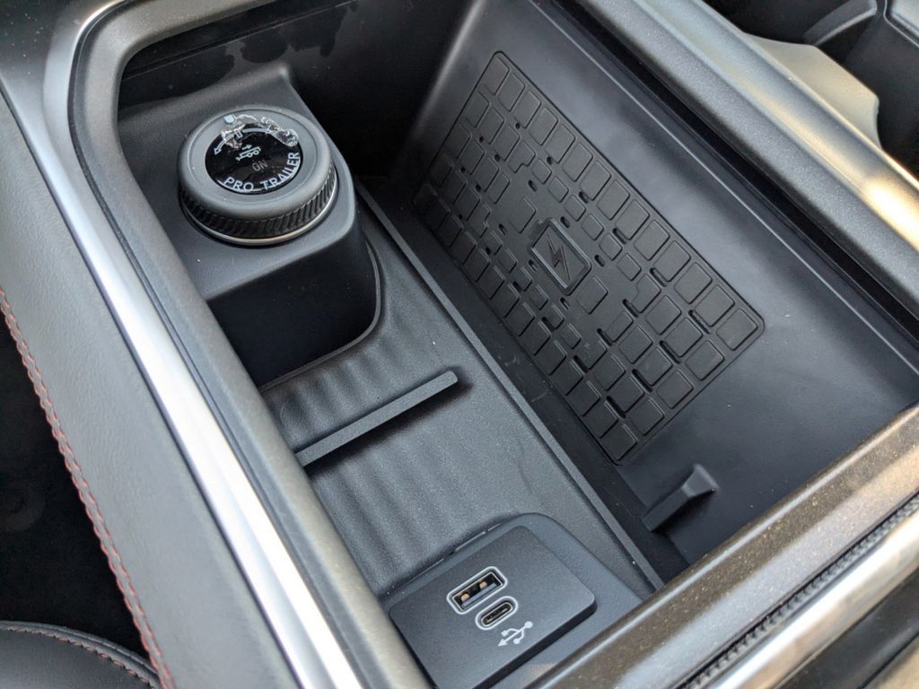 2025 Ford Expedition Active MAX