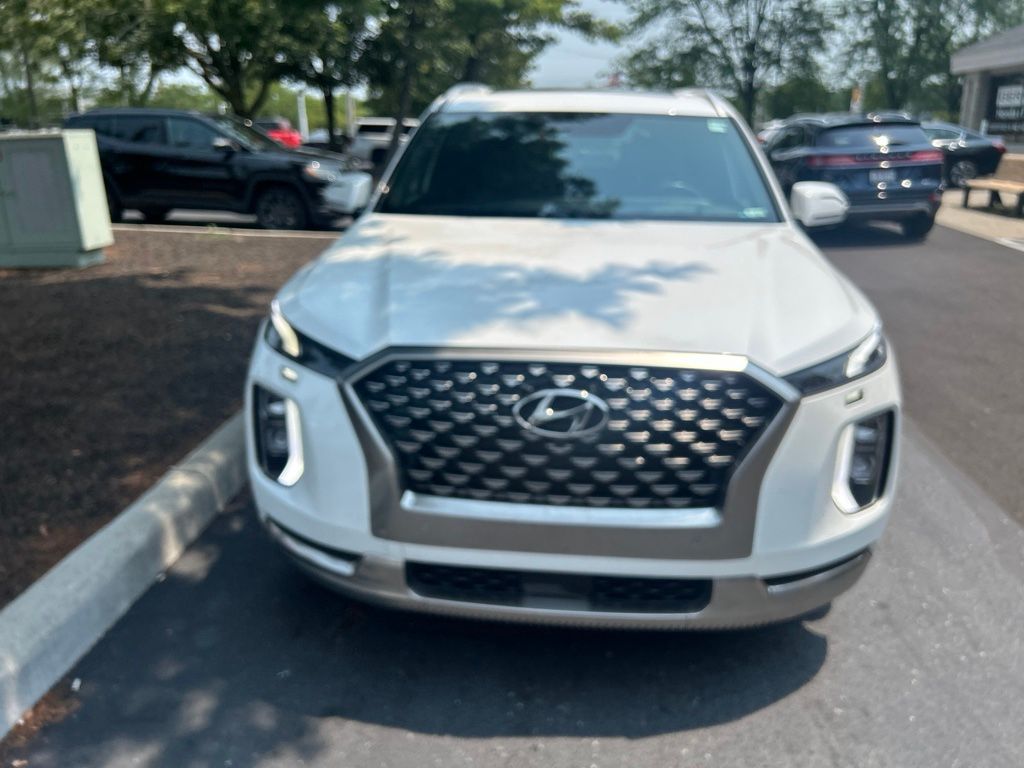 Used 2022 White Hyundai Calligraphy image 3