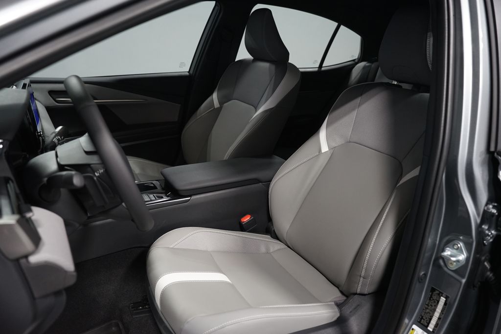 Thumbnail: 2026 Toyota Camry - 28